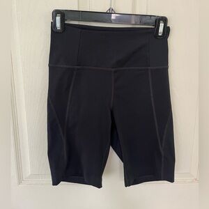 Girlfriend Collective Biker shorts size small athletic gym training running